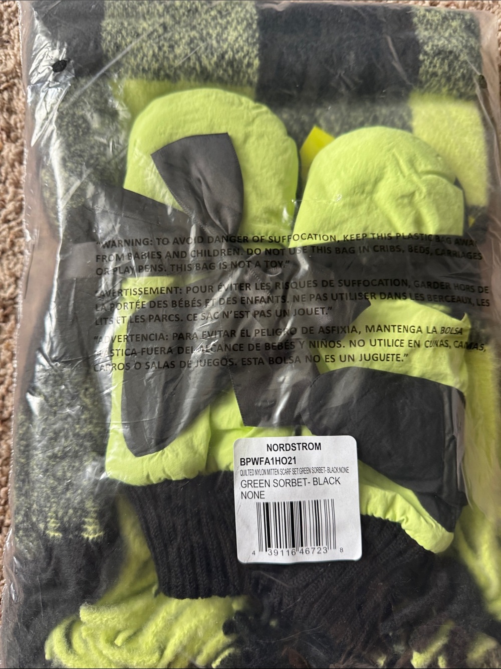 Nordstrom Green Sorbet & Black Men's Mittens - Insulated Knit
